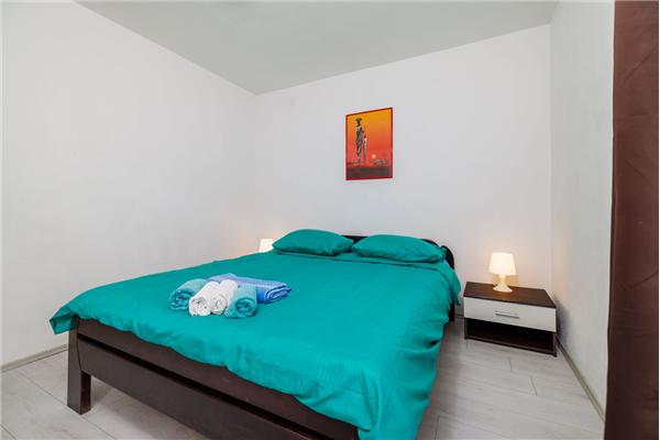 Apartment A1, for 5 persons