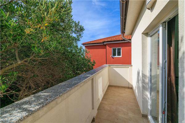 Apartment A1, for 5 persons