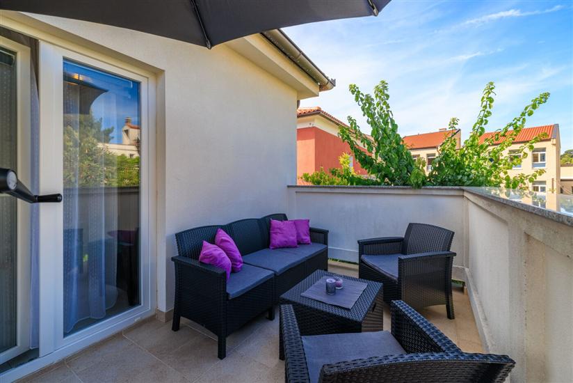 Apartment A1, for 5 persons