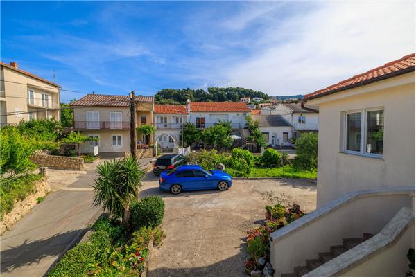 Apartment A1, for 5 persons