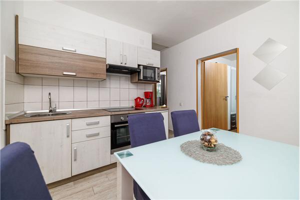 Apartment A2, for 5 persons