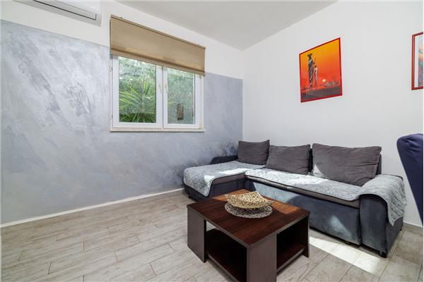 Apartment A2, for 5 persons