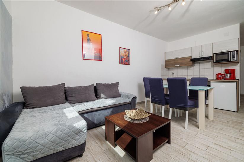 Apartment A2, for 5 persons