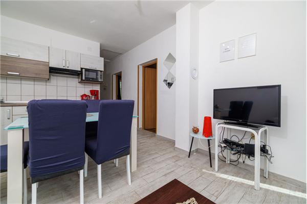 Apartment A2, for 5 persons