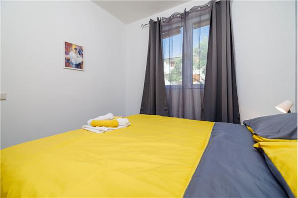 Apartment A2, for 5 persons