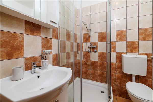 Apartment A2, for 5 persons