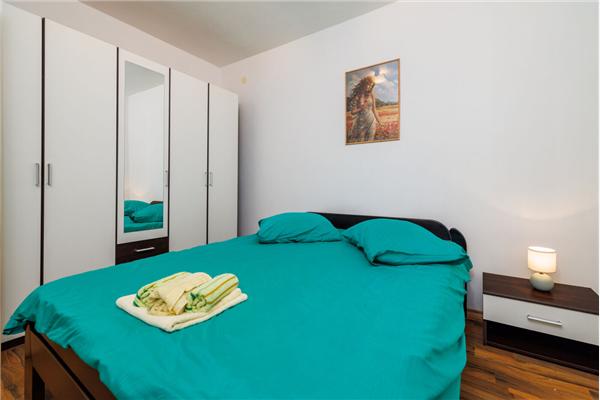 Apartment A2, for 5 persons