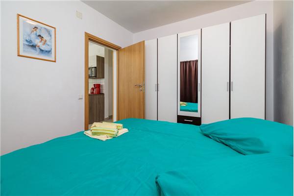 Apartment A2, for 5 persons