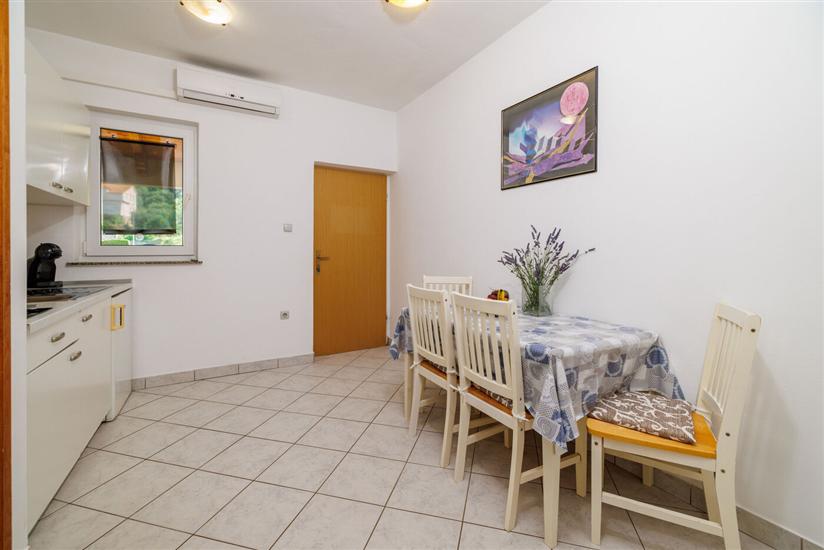 Apartment A2, for 4 persons