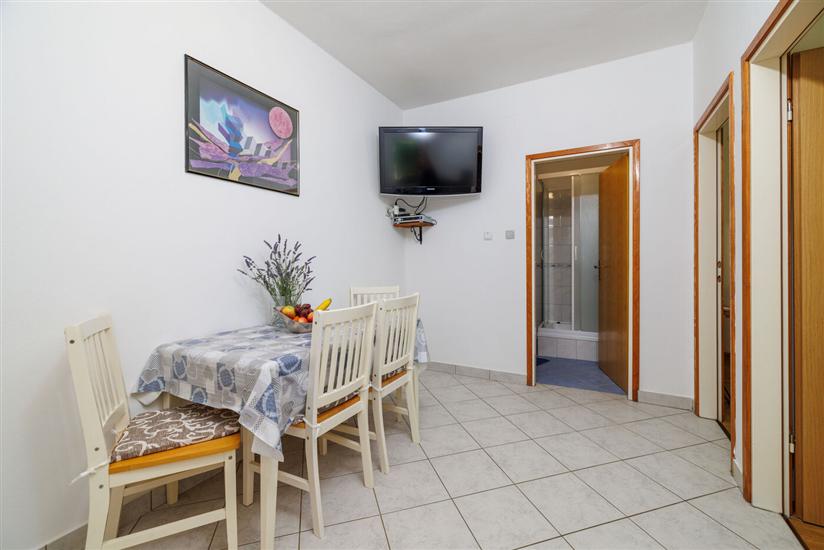Apartment A2, for 4 persons