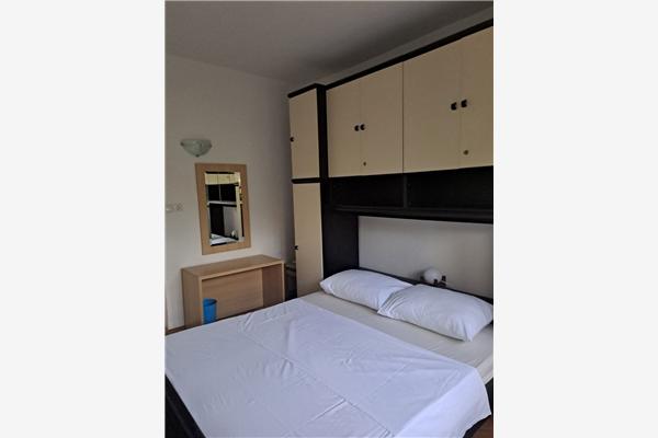 Apartment A1, for 7 persons