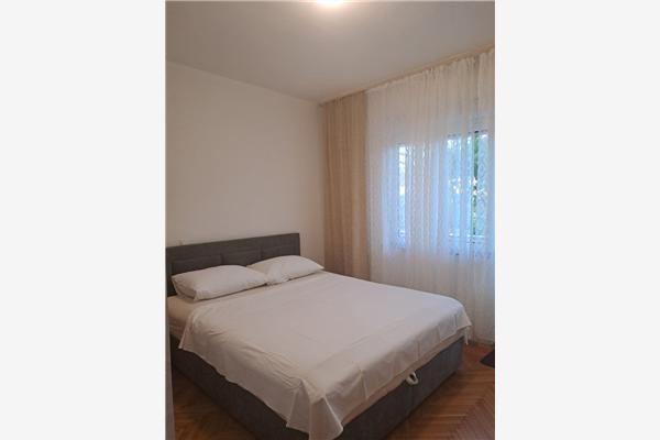 Apartment A1, for 7 persons