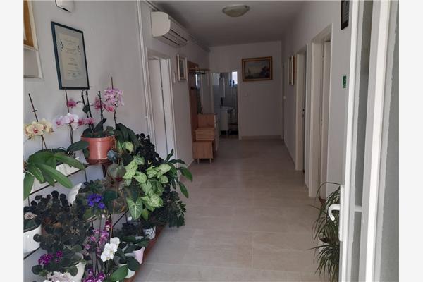 Apartment A1, for 7 persons