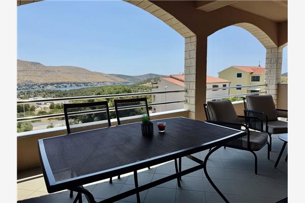 Apartment A2, for 5 persons