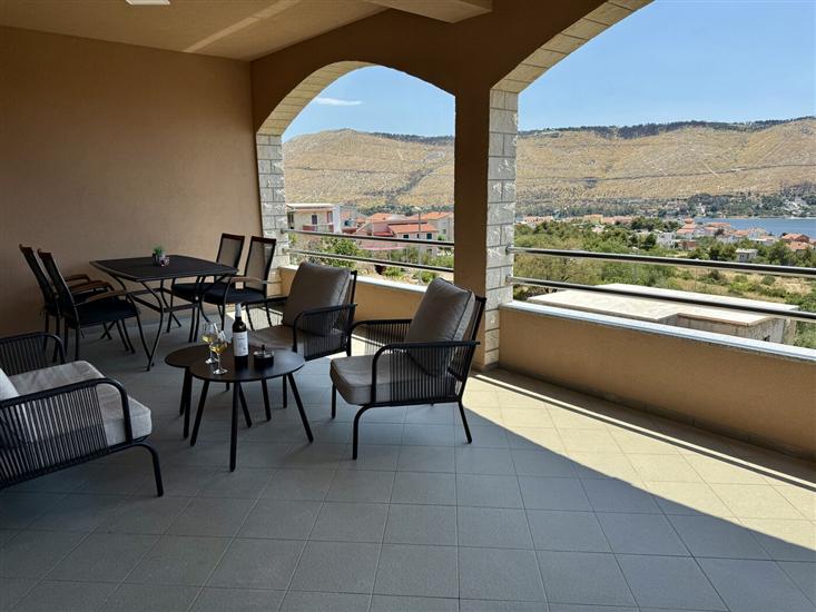 Apartment A2, for 5 persons