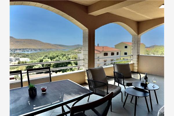 Apartment A2, for 5 persons