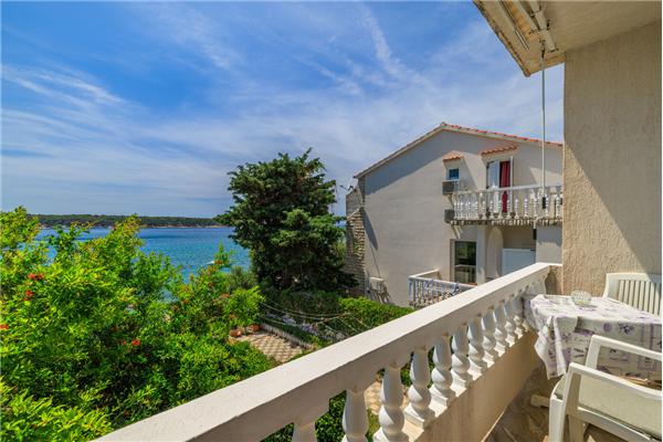 Apartment A2, for 3 persons