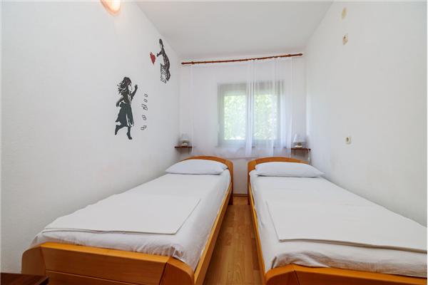 Apartment A4, for 4 persons