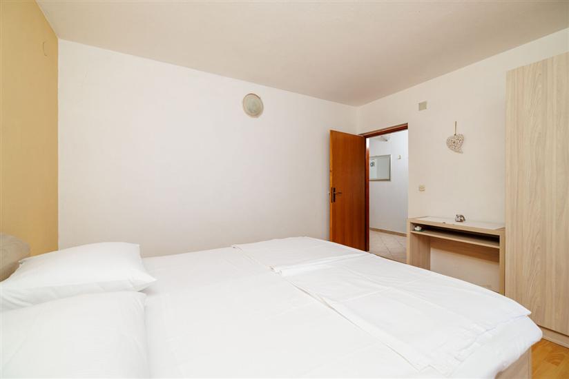 Apartment A4, for 4 persons