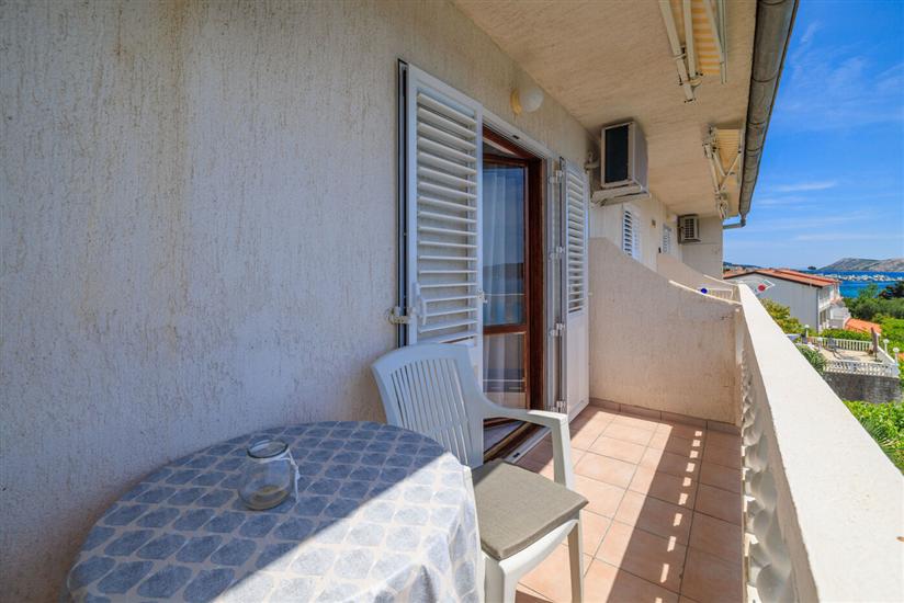 Apartment A4, for 4 persons