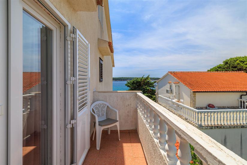 Apartment A4, for 4 persons