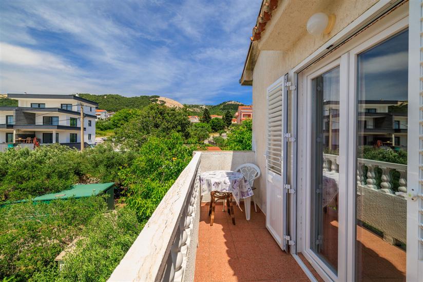 Apartment A4, for 4 persons