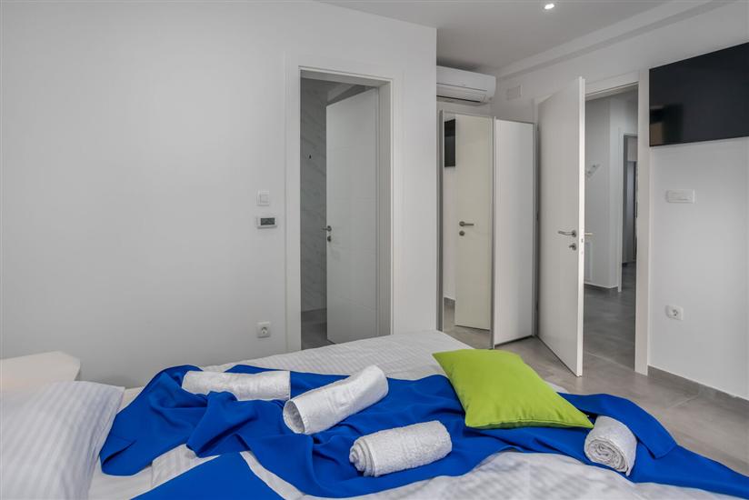 House K1, for 8 persons