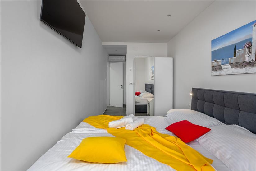 House K1, for 8 persons