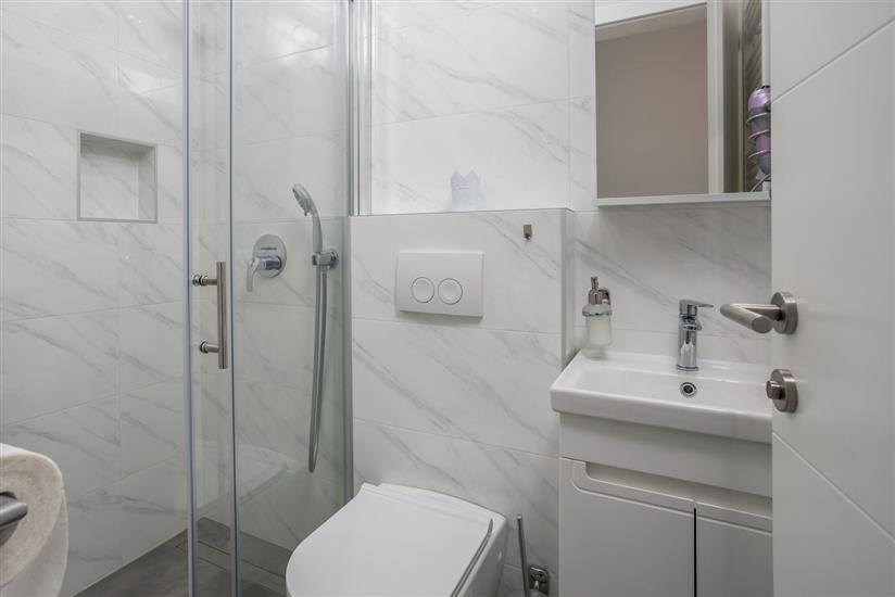 House K1, for 8 persons