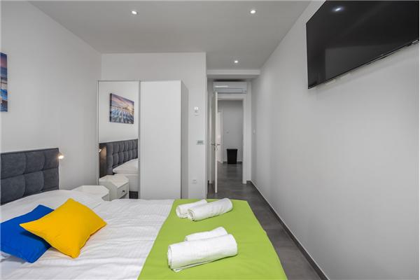 House K1, for 8 persons