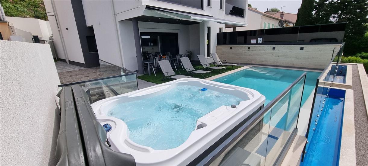 House K1, for 8 persons