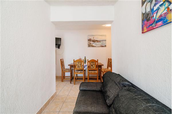 Apartment A1, for 6 persons