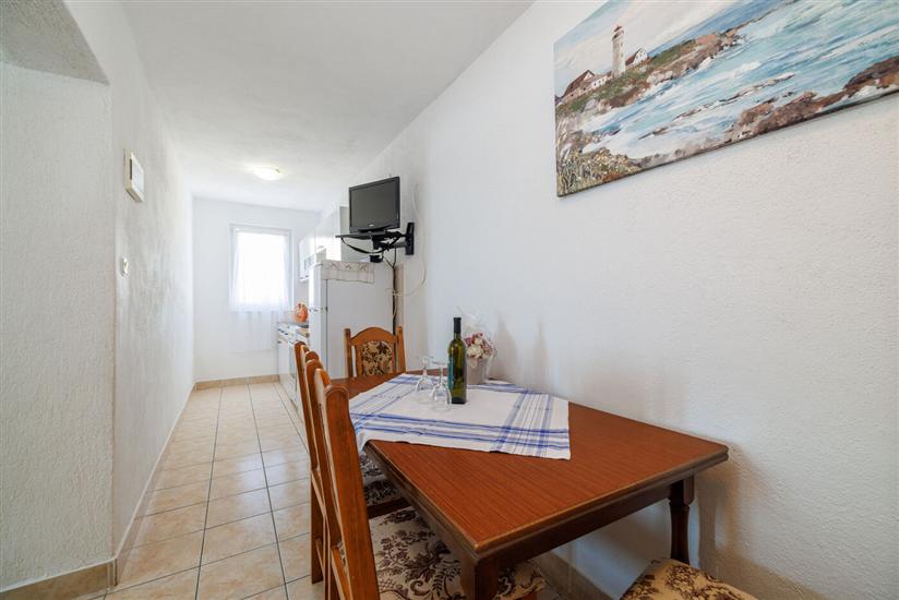 Apartment A1, for 6 persons