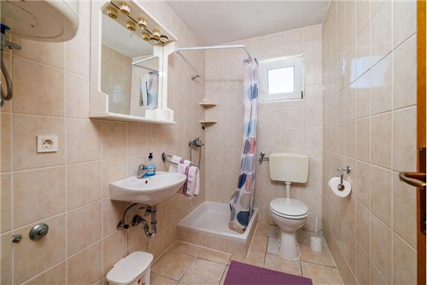 Apartment A1, for 6 persons