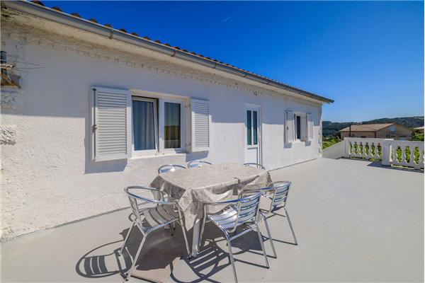 Apartment A1, for 6 persons