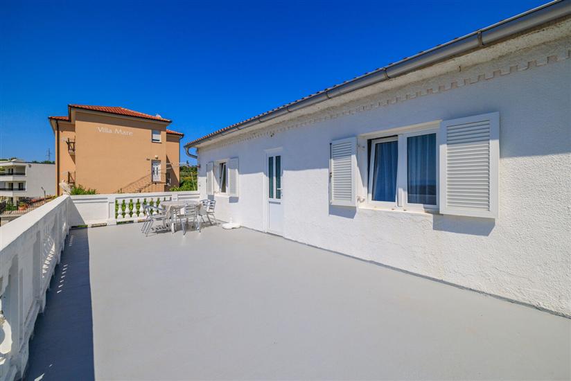 Apartment A1, for 6 persons