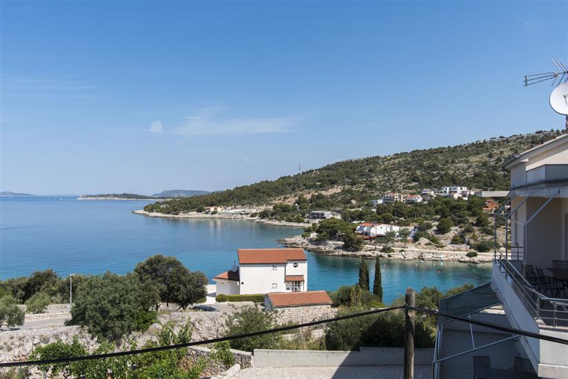 Apartment A3, for 6 persons