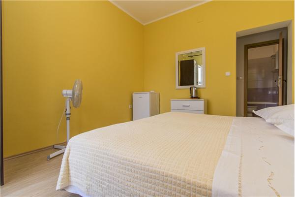 Apartment A3, for 6 persons