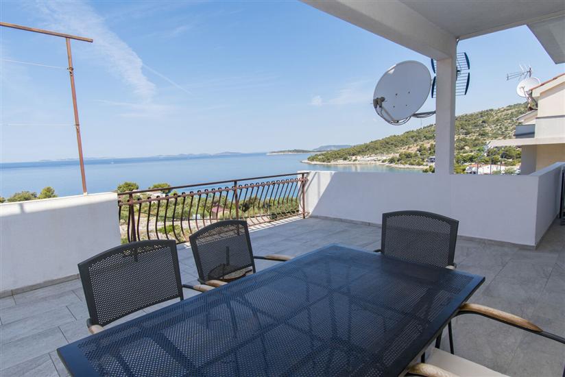 Apartment A3, for 6 persons