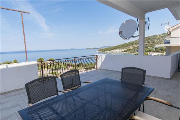 Apartment A3, for 6 persons