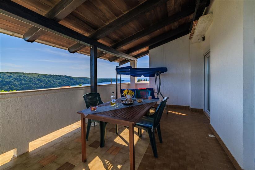 Apartment A1, for 5 persons