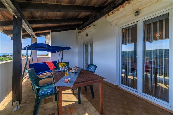 Apartment A1, for 5 persons