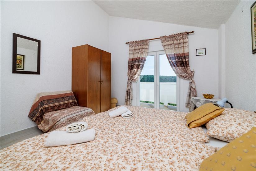 Apartment A1, for 5 persons