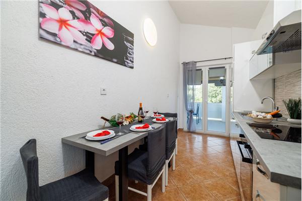 Apartment A2, for 5 persons