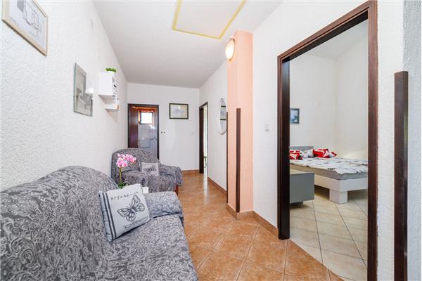 Apartment A2, for 5 persons