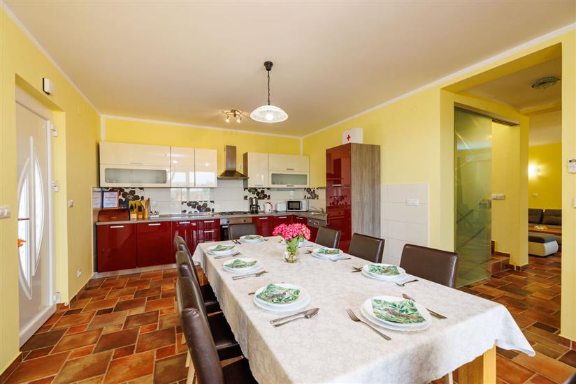 House K1, for 8 persons