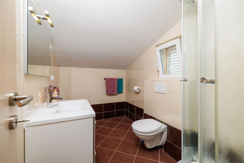 House K1, for 8 persons