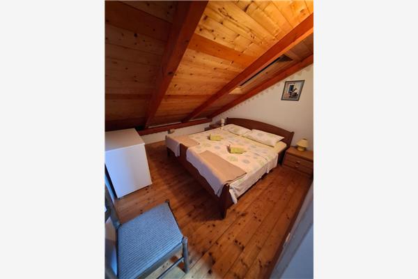 Apartment A1, for 8 persons