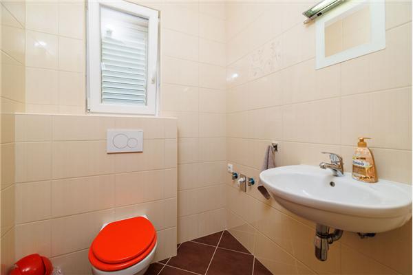 House K1, for 8 persons