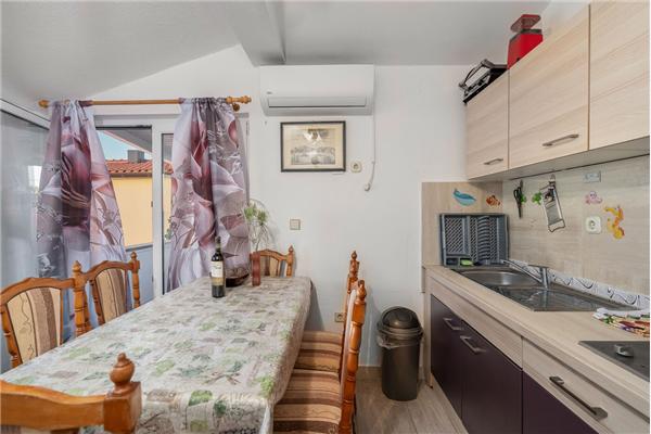 Apartment A2, for 6 persons